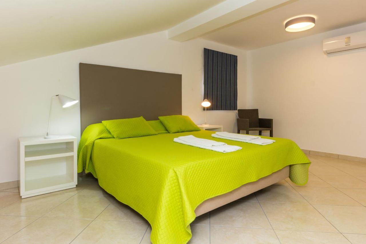 Golden Mare By Algarvemanta Apartment มันตาโรตา ภายนอก รูปภาพ